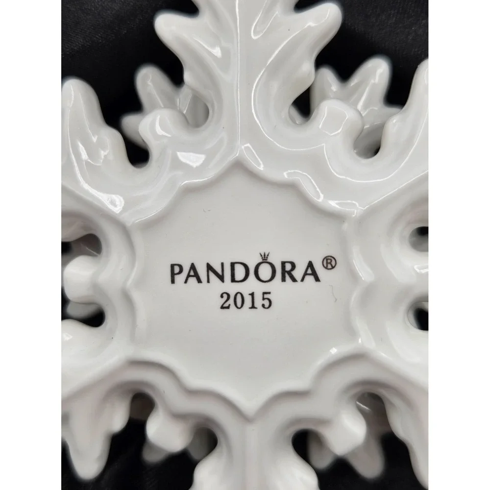 Pandora Snowflake‎ Christmas Ornament 2015 LTD Edition, Retired & Original Box.